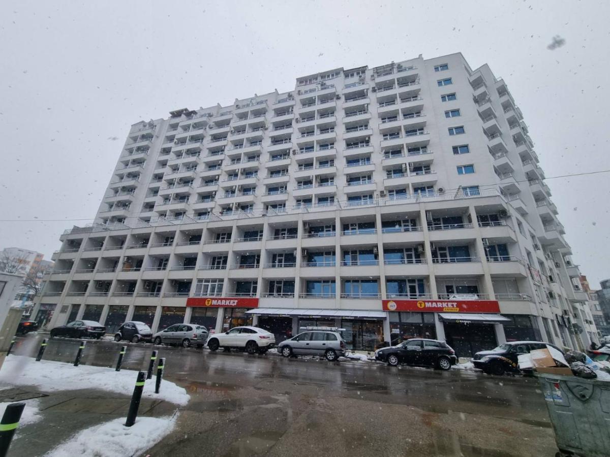 Huge Apartment With A Parking Space In The Same Building Sofia Exterior photo